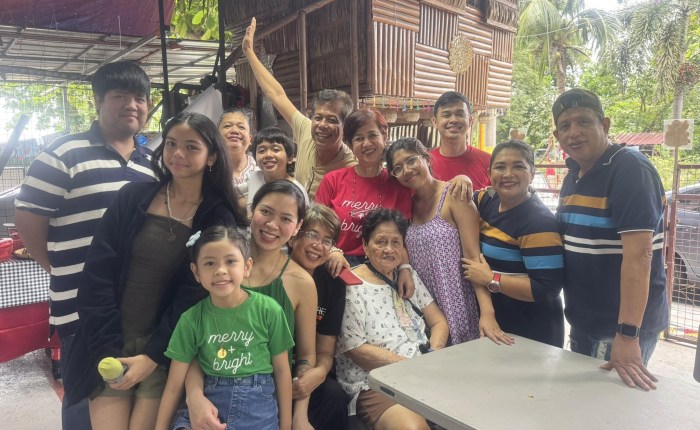 Bawal ang Absent sa Christmas&nbsp;Gathering!